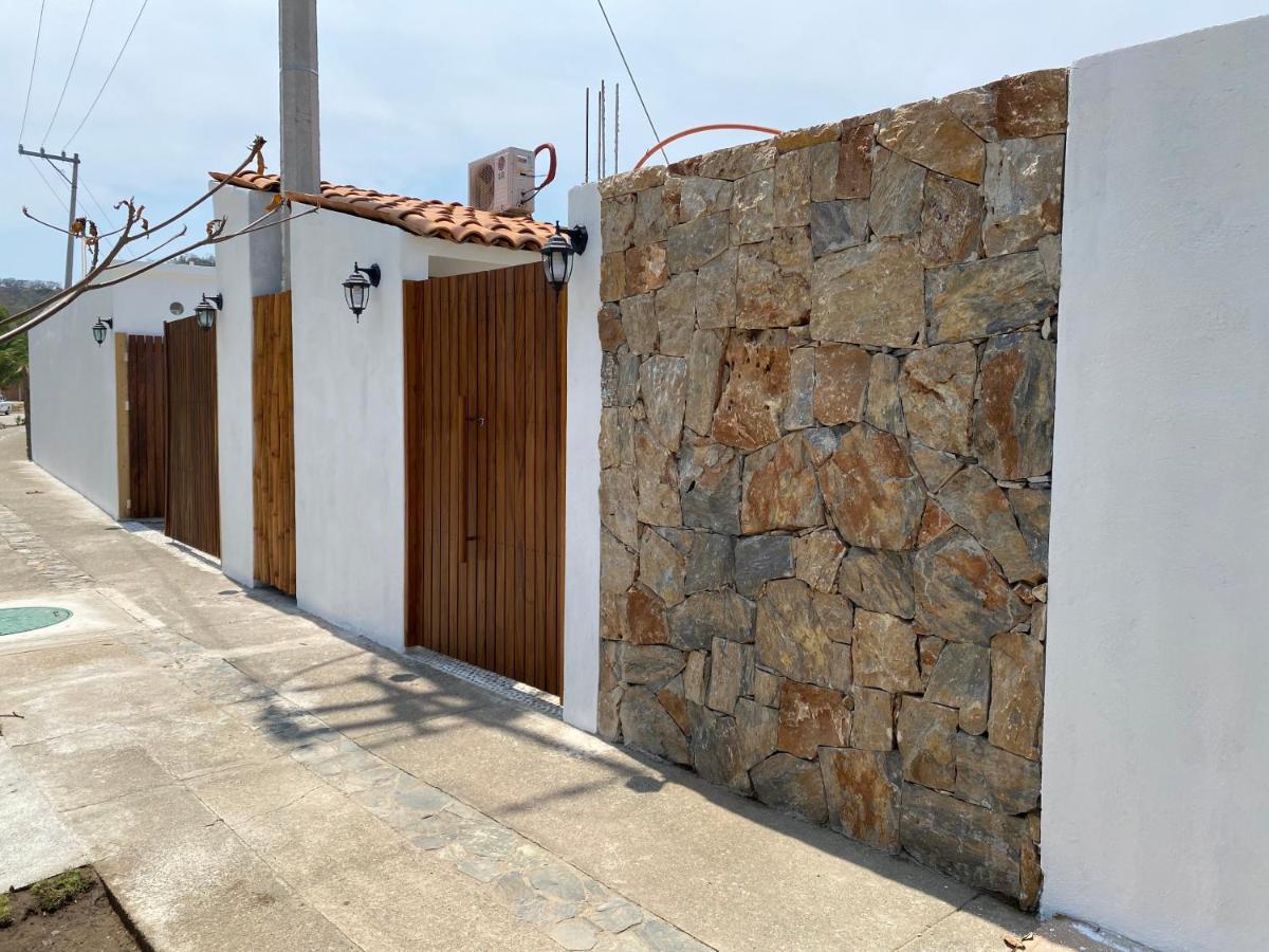 Hotel Casa Victoria Zihuatanejo Exteriör bild