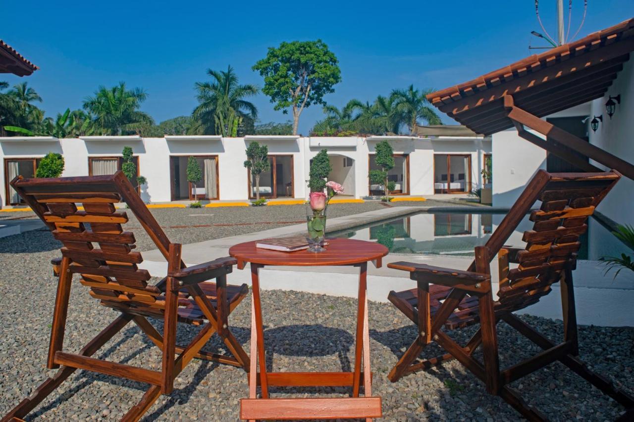 Hotel Casa Victoria Zihuatanejo Exteriör bild
